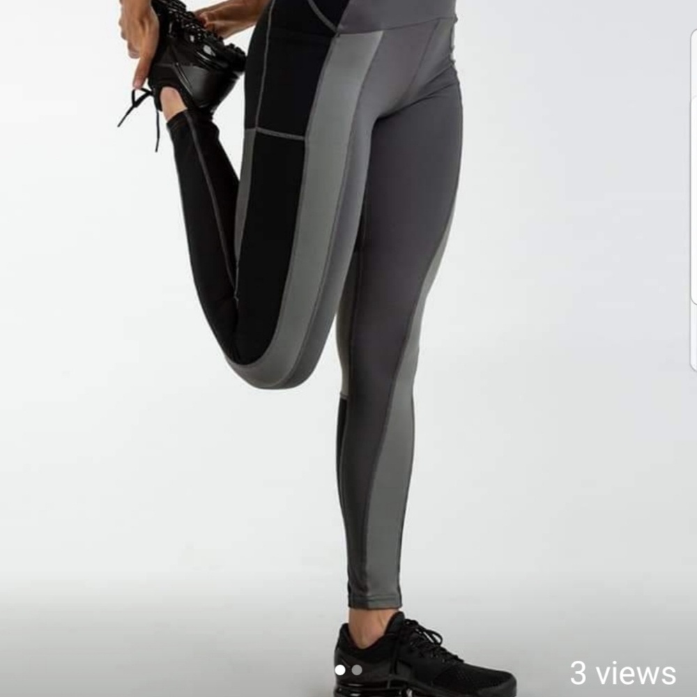 GYM SHARK LEGGINGS